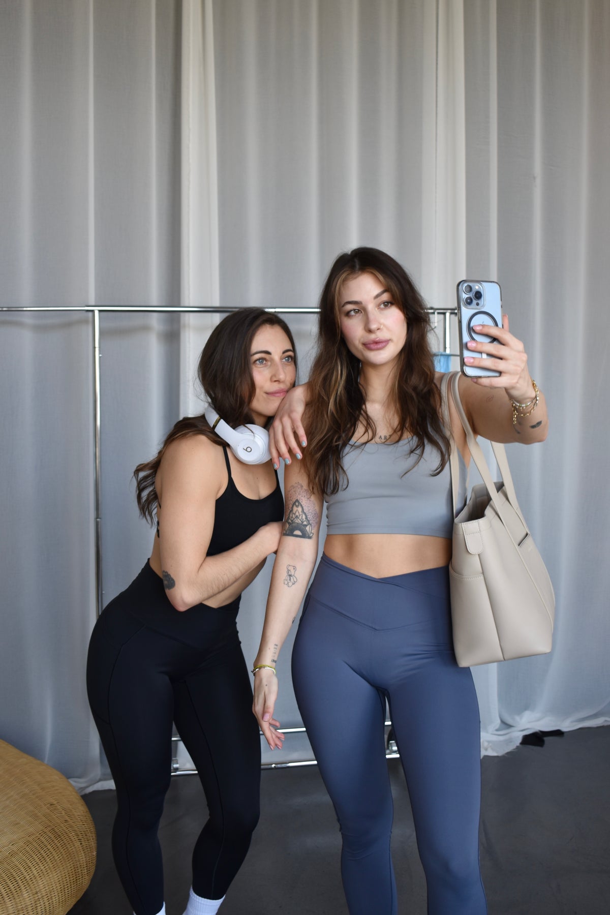 Smooth as Silk Cross-Waist Legging 25"