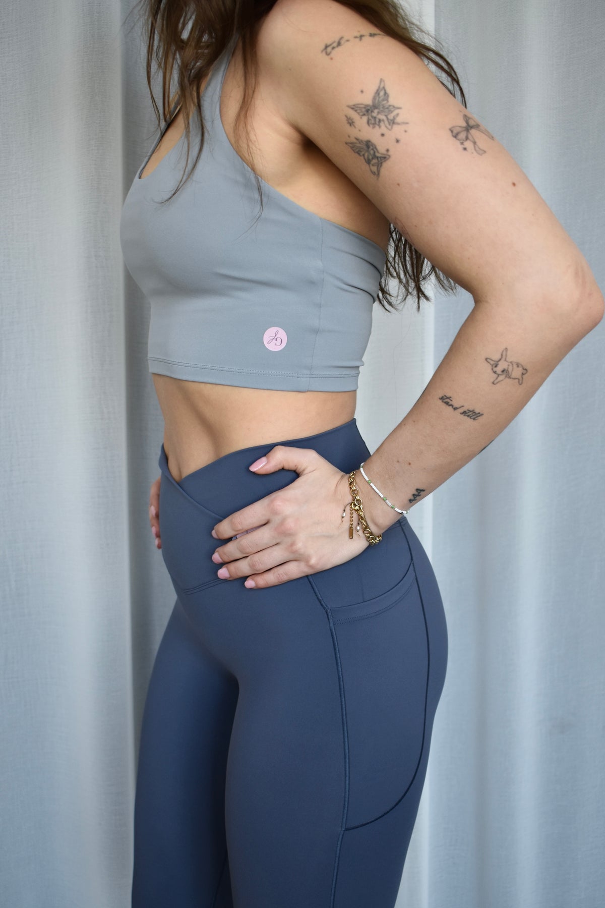 Smooth as Silk Cross-Waist Legging 25"